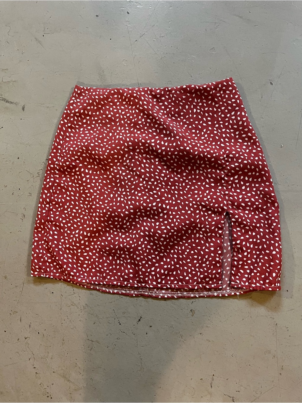 SHEIN Red Mini Skirt with White Heart Dot Print and Side Slit